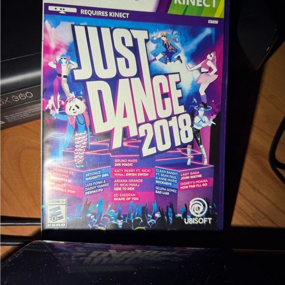 Xbox 360 250GB Kinect in the original box - Picture 12 of 14